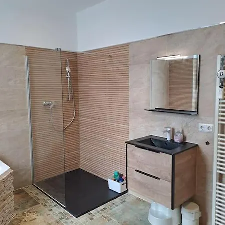 Penthousewohnung 126 Qm Innenstadt+ Dachterrasse Apartment *